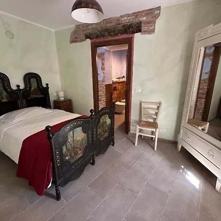 Nel Caruggio - Mornese